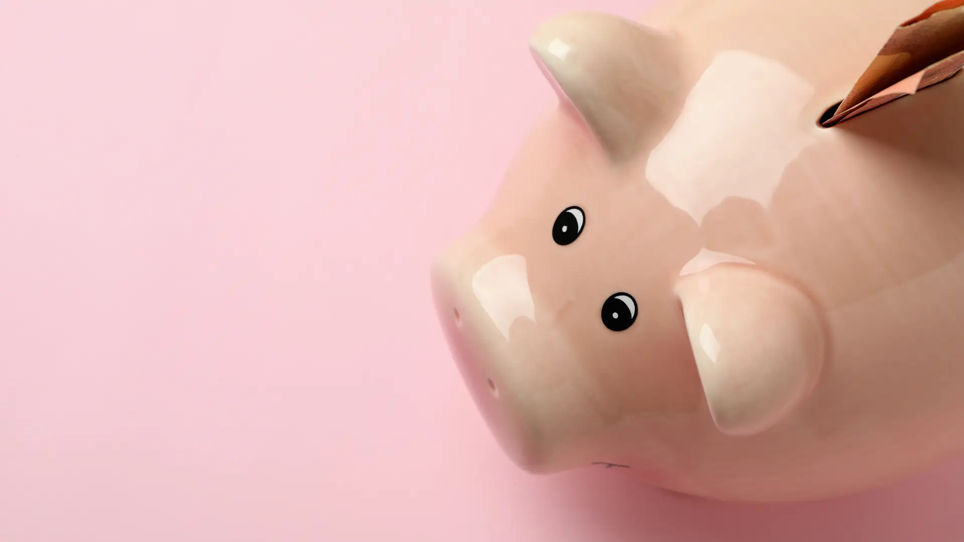 Vista en detalle de una hucha de cerdito que representa los depósitos de MyInvestor. Vista en detalle de una hucha de cerdito que representa los depósitos de MyInvestor.