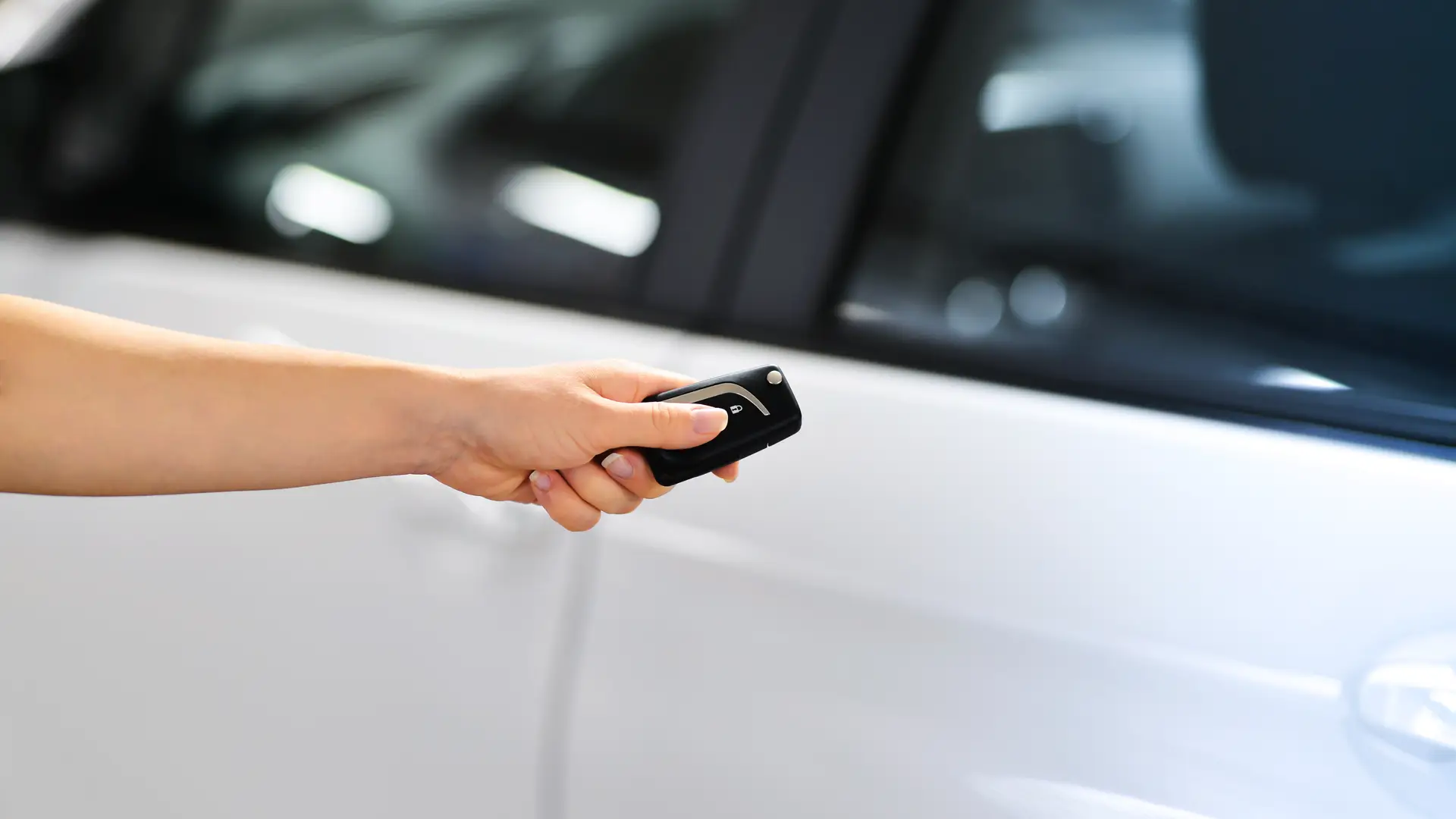 Imagen que representa un ticket del producto Automóviles Terceros Completo con sus características principales y precio Imagen que representa un ticket del producto Automóviles Terceros Completo con sus características principales y precio