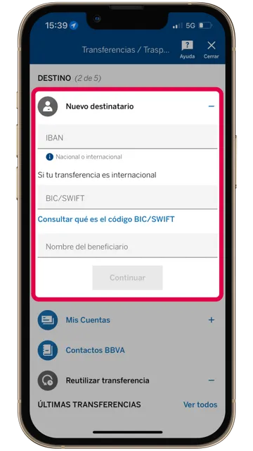 Captura de la pantalla de la app de BBVA, con los campos a rellenar del destinatario de una transferencia