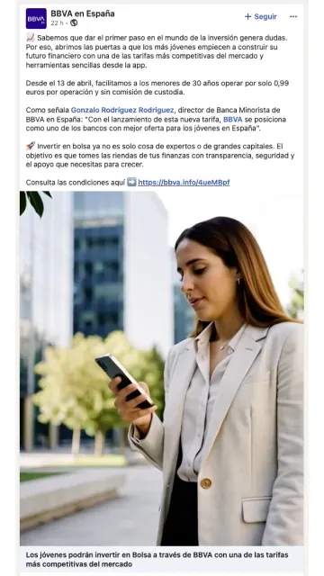 Joven invirtiendo en bolsa con la app de BBVA y tarifas competitivas para menores de 30 años.
