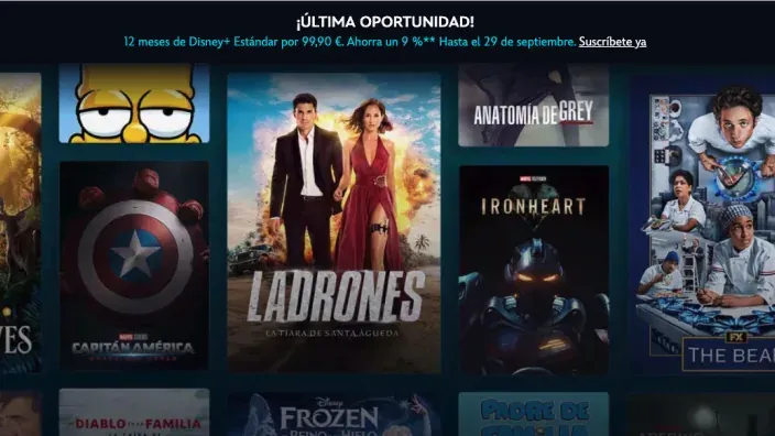 Oferta de la suscripción anual al plan Estándar de Disney+ por 99,90€ y una muestra de su catálogo de series y películas.