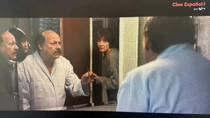 Escena de la película Marco, con Eduard Fernández, emitida en el canal Cine Español por M+.