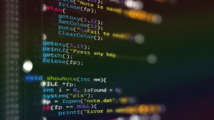 Código informático mostrado en una pantalla