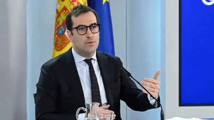 Ministro de Economía de España, Carlos Cuerpo, durante una comparecenciatras un Consejo de Ministros.