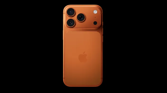 Detalle del módulo de triple cámara trasera del iPhone 17 Pro en color naranja