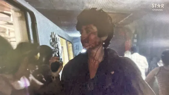 La actriz María Conchita Alonso en una escena de la película Depredador 2, emitida en Star Channel.