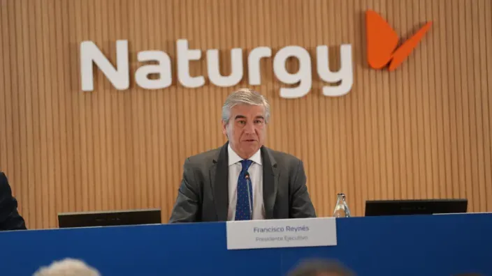 Francisco Reynés, Presidente Ejecutivo de Naturgy, en una junta de accionistas o rueda de prensa de la compañía.