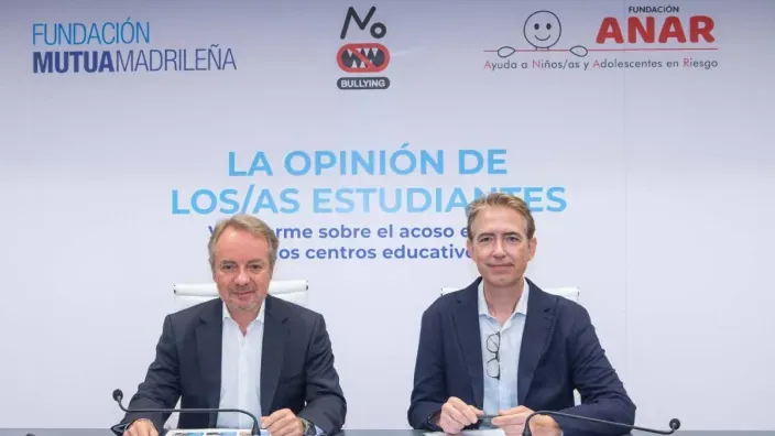 Presentación del informe sobre acoso escolar de Fundación Mutua Madrileña y Fundación ANAR, basado en la opinión de los estudiantes.