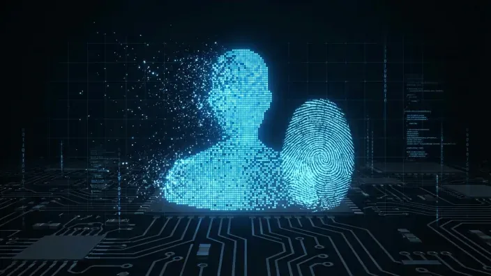 Identidad digital: silueta humana pixelada y huella dactilar sobre placa de circuito. Seguridad informática.