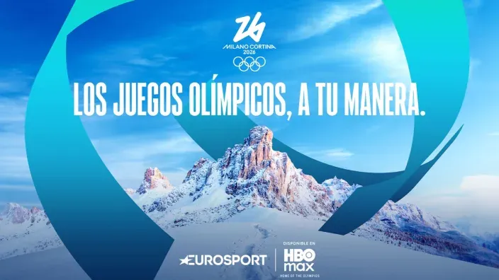 Promoción de los Juegos Olímpicos de Invierno Milano Cortina 2026 con paisaje de montaña y logotipos de Eurosport y HBO Max.
