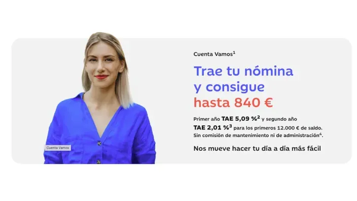 Mujer sonriente en el anuncio de la Cuenta Vamos de Ibercaja, que ofrece hasta 840€ por traer tu nómina.