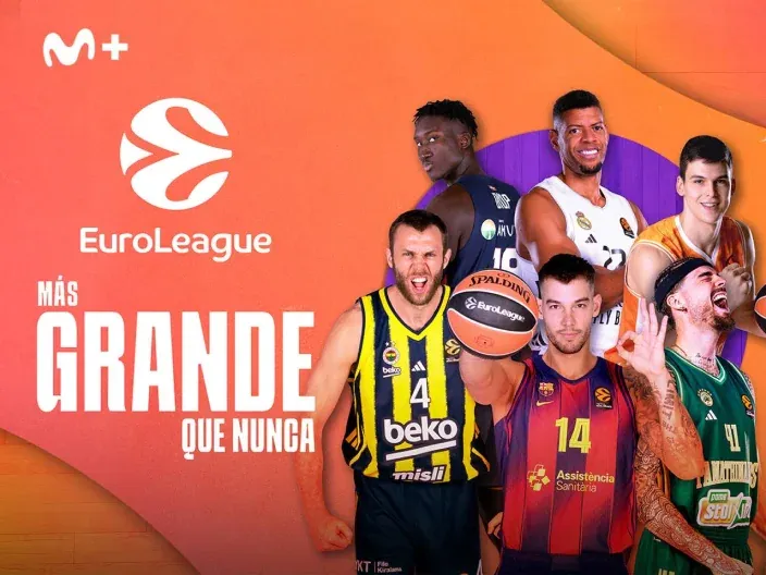 Cartel de la EuroLeague de baloncesto en Movistar Plus+ con jugadores y el lema Más grande que nunca.