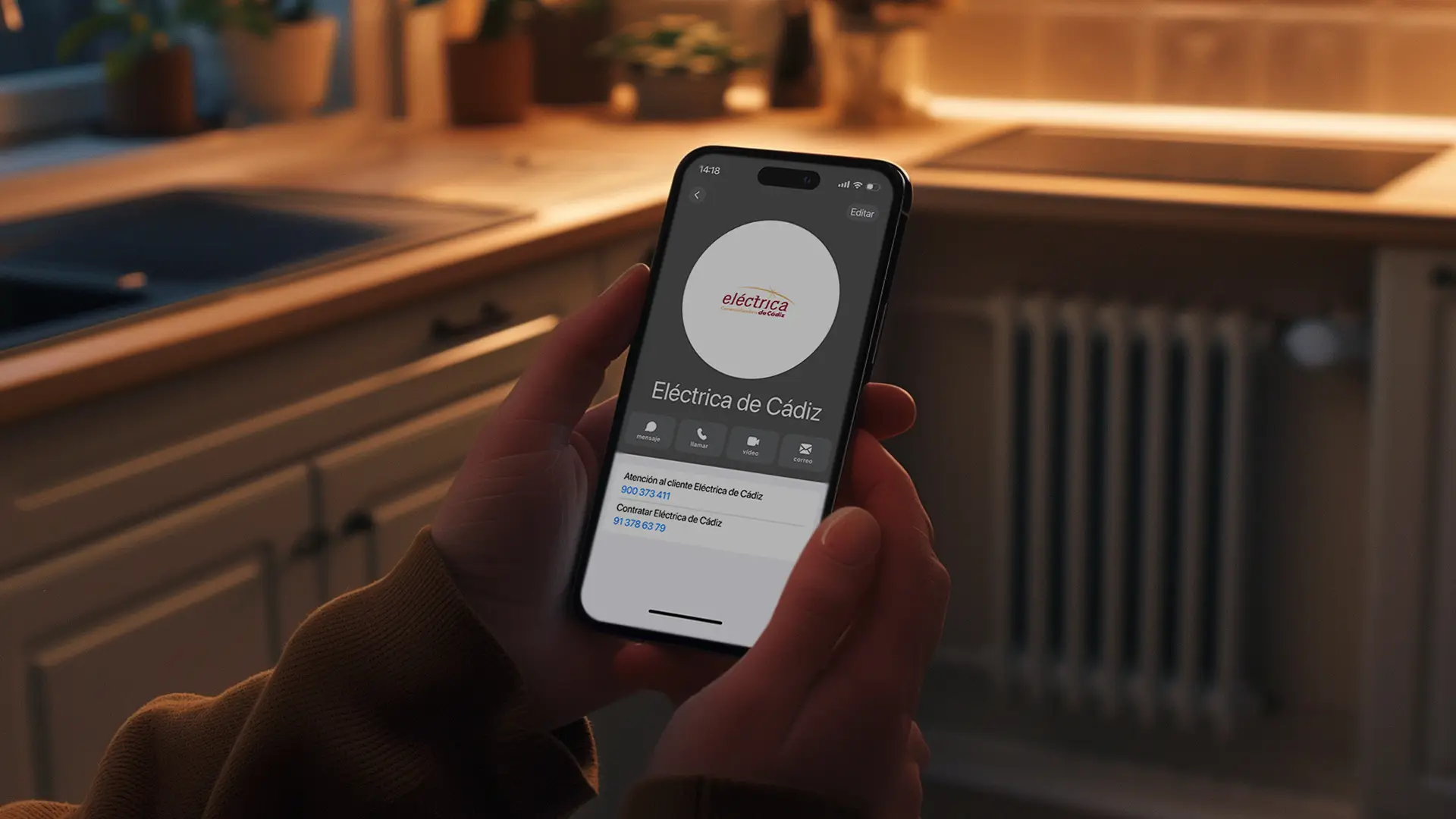Móvil con el contacto de Eléctrica de Cádiz con el número de atención al cliente 900 373 411 y el de contratación 91 378 63 79. Móvil con el contacto de Eléctrica de Cádiz con el número de atención al cliente 900 373 411 y el de contratación 91 378 63 79.