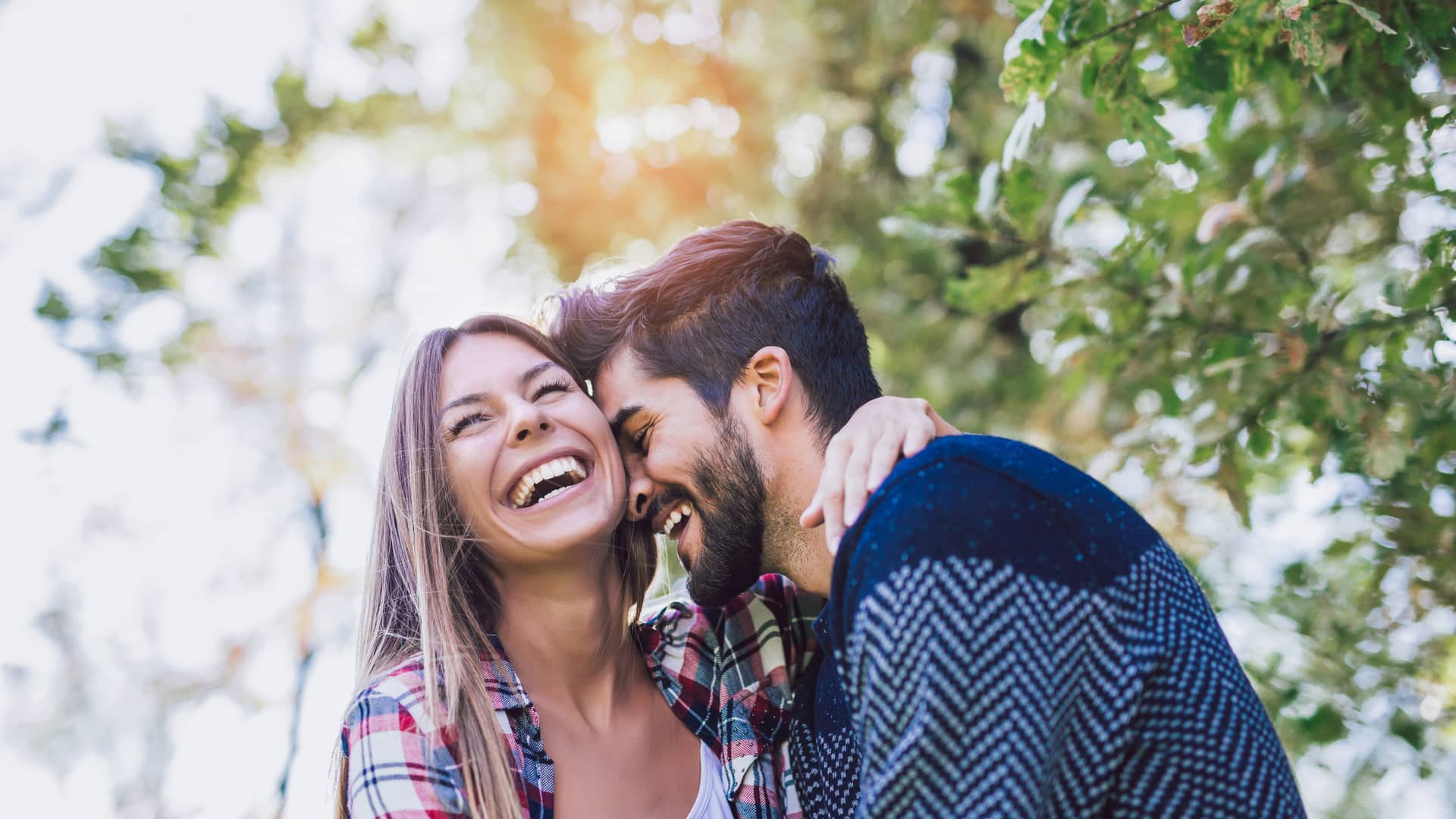 Hombre que ha realizado un cambio de titular de iberdrola a su pareja Hombre que ha realizado un cambio de titular de iberdrola a su pareja