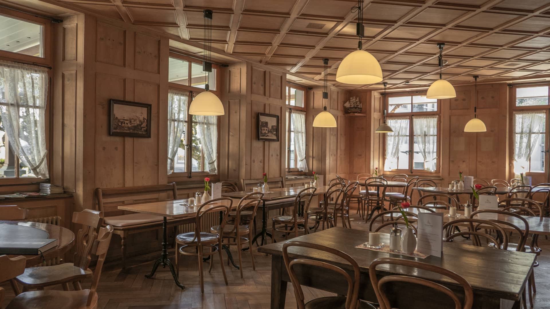 Cafetería preparada para comenzar el día gracias a su tarifa de luz de MasMóvil Energía