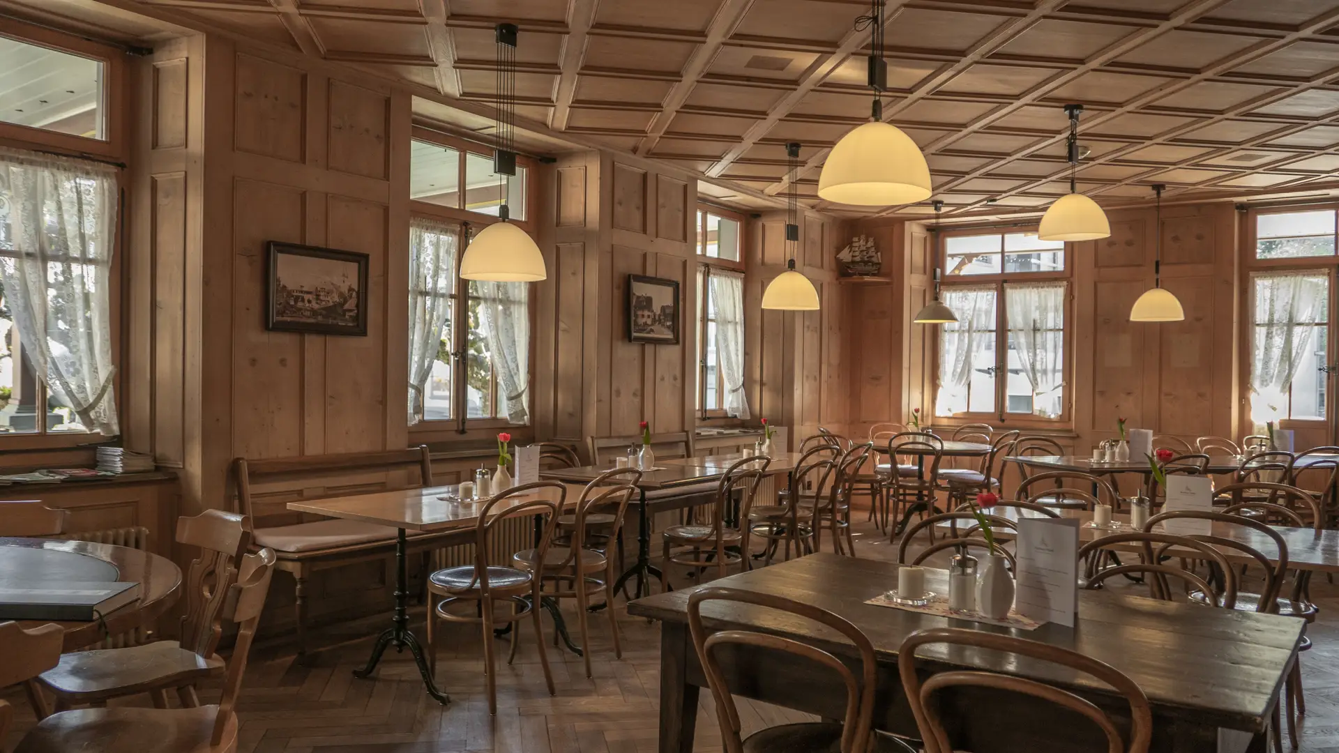 Cafetería preparada para comenzar el día gracias a su tarifa de luz de MasMóvil Energía