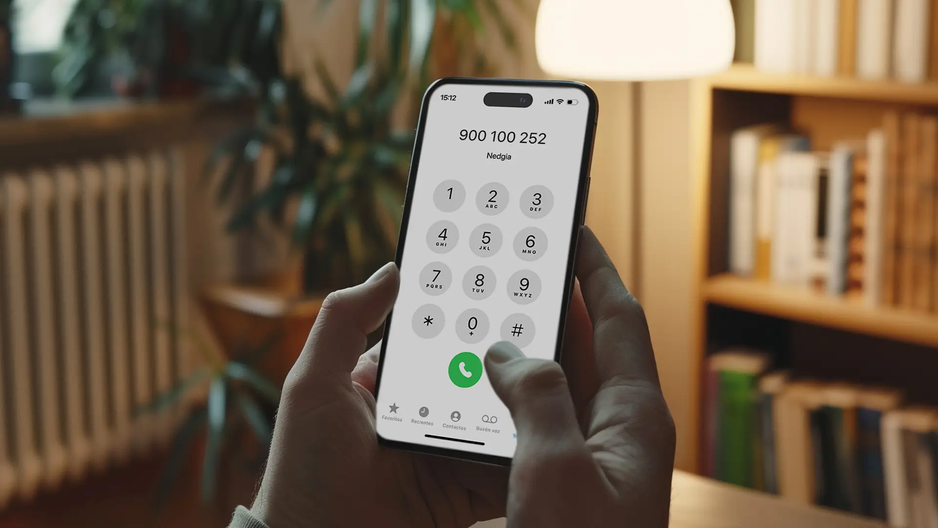 Usuario llamando al 900 100 252 que es el número de atención al cliente Nedgia. Usuario llamando al 900 100 252 que es el número de atención al cliente Nedgia.