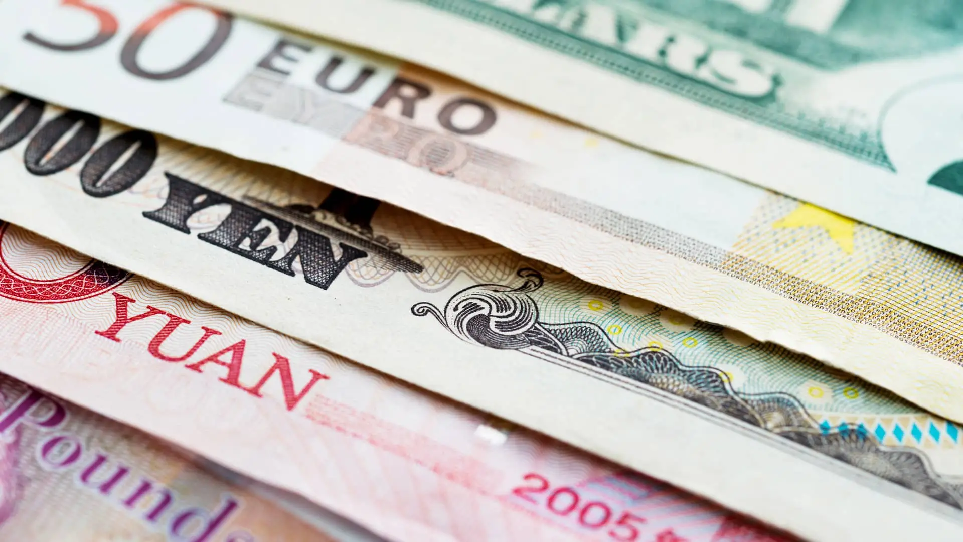 Diferentes billetes simbolizan depósitos divisas Diferentes billetes simbolizan depósitos divisas