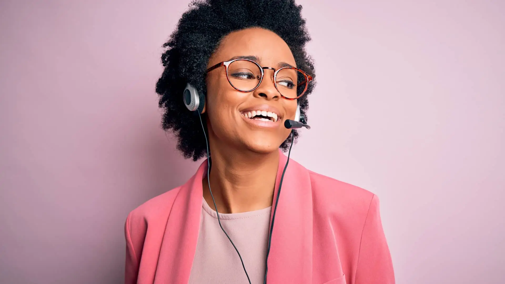 Teleoperadora de atención al cliente de bnext Teleoperadora de atención al cliente de bnext