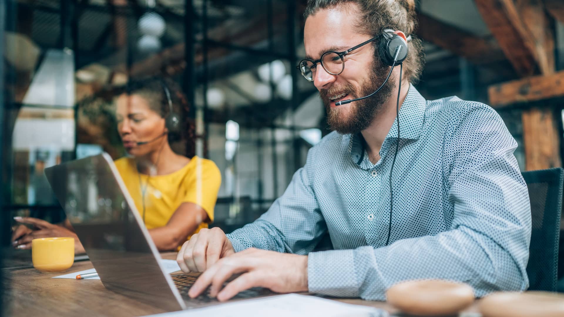 Teleoperador de atención al cliente de etoro Teleoperador de atención al cliente de etoro
