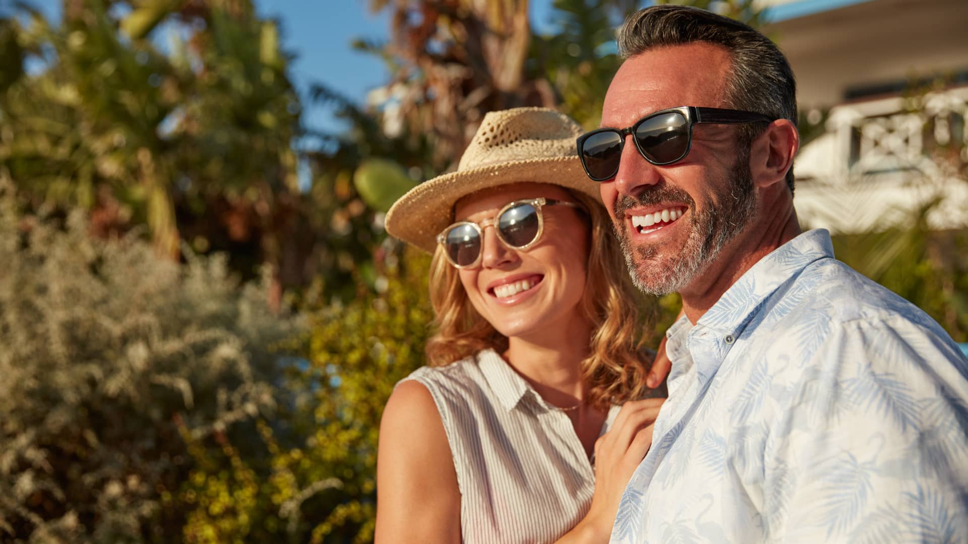 Una pareja extranjera afincada en la costa del sol tras conseguir una hipoteca para extranjeros Una pareja extranjera afincada en la costa del sol tras conseguir una hipoteca para extranjeros