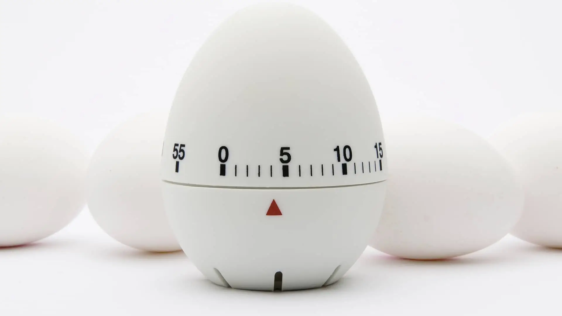 Reloj de cocina con temporizador de 5 minutos simboliza préstamo rápido en 5 minutos Reloj de cocina con temporizador de 5 minutos simboliza préstamo rápido en 5 minutos