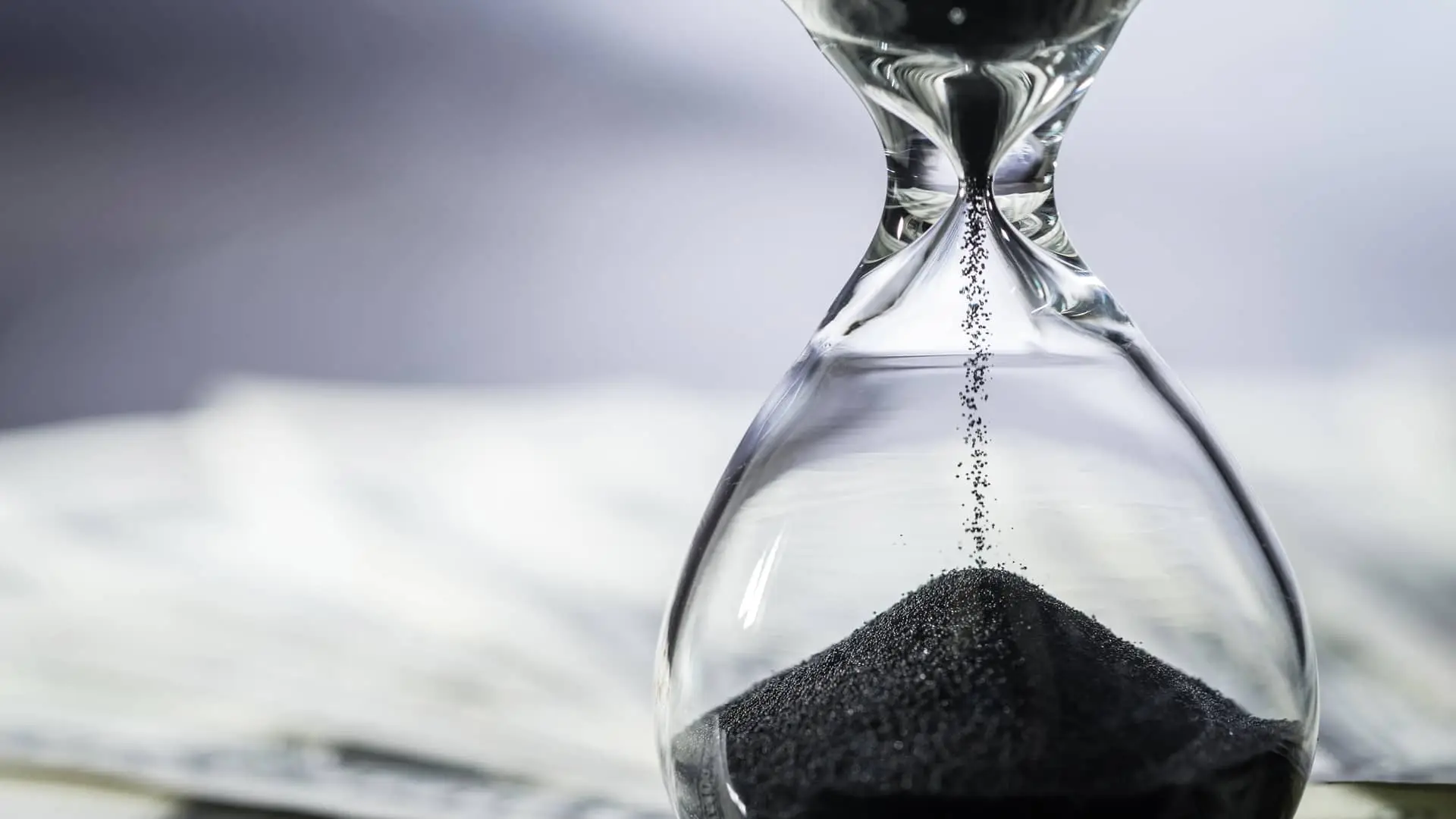 Reloj de arena simboliza préstamo rápido a largo plazo Reloj de arena simboliza préstamo rápido a largo plazo