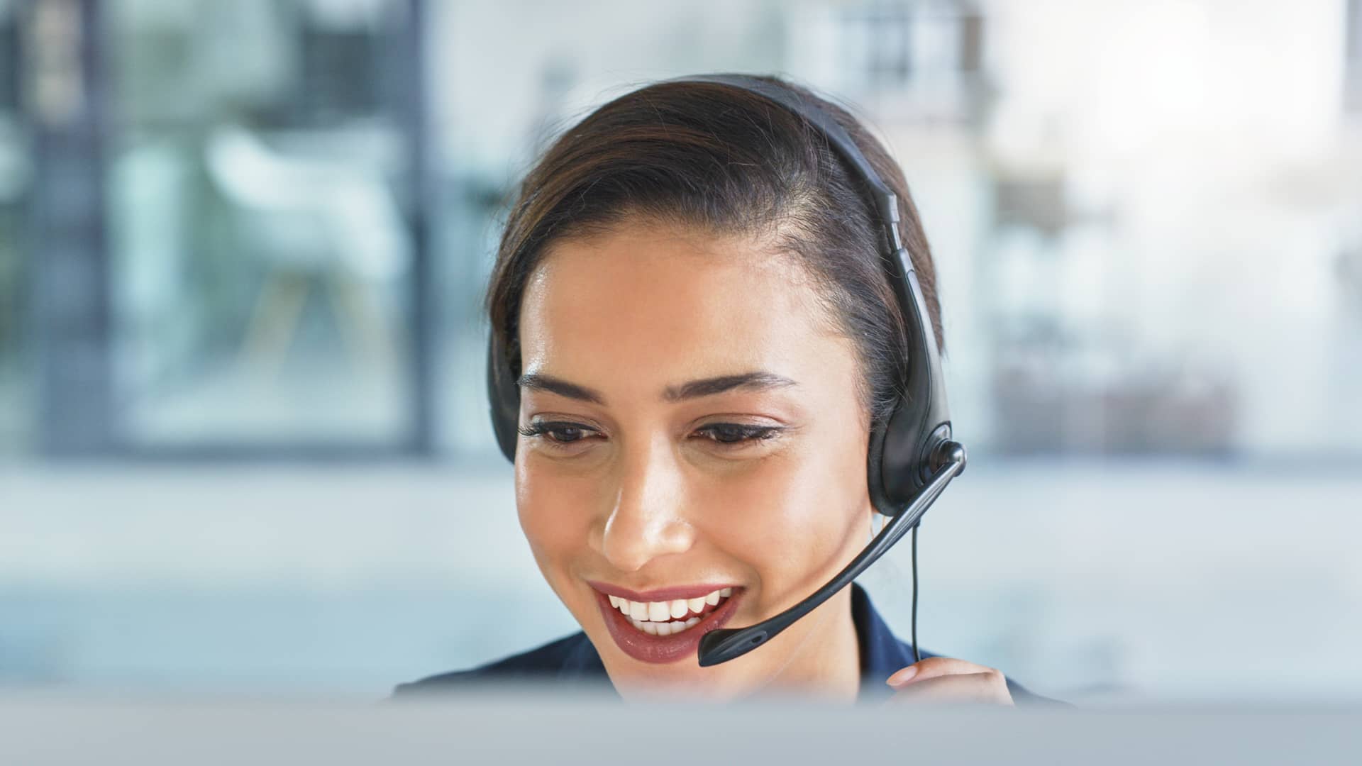 Teleoperadora de atención al cliente de moneyman