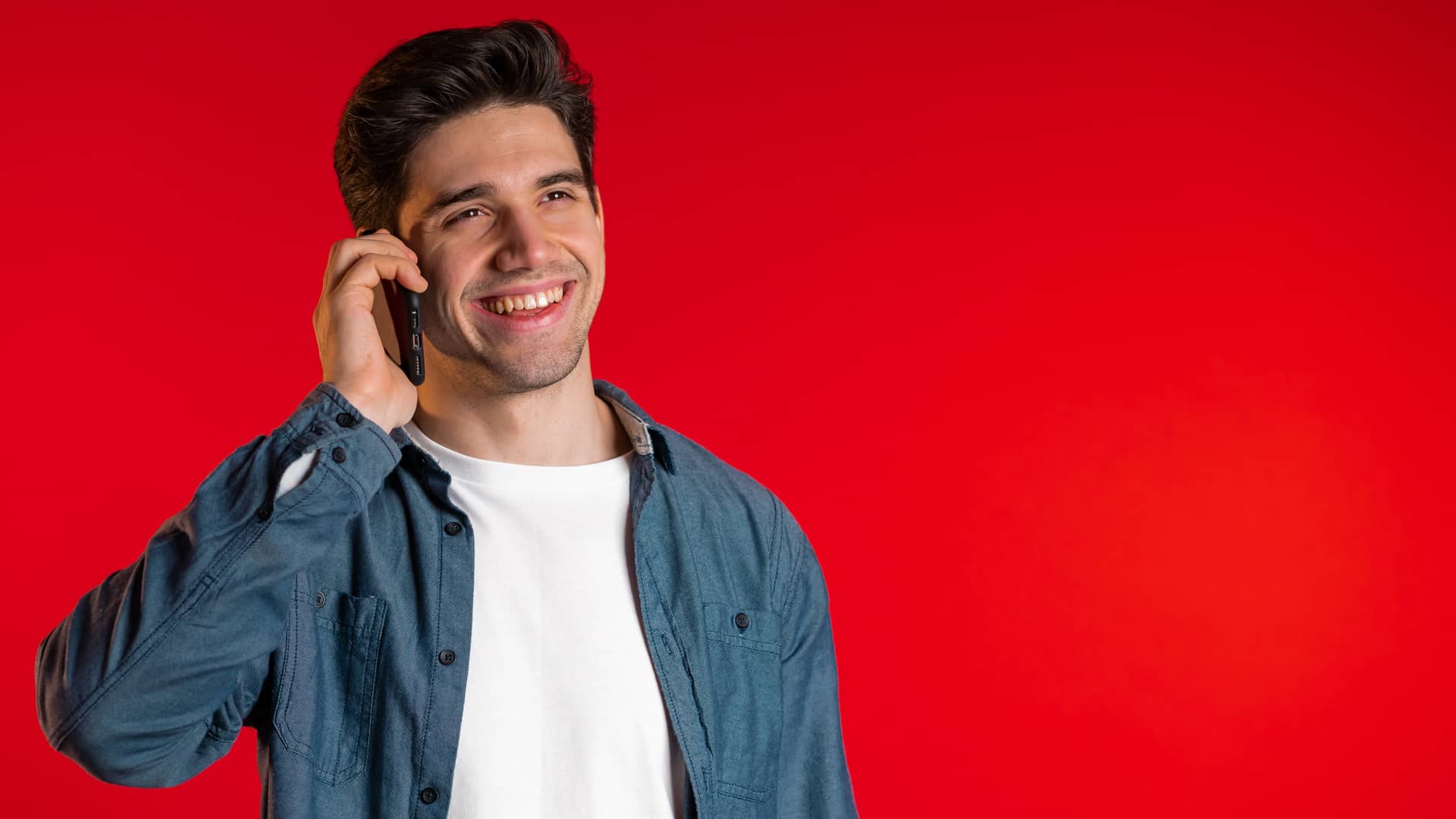 Cliente de generali seguros realizandoles una llamada Cliente de generali seguros realizandoles una llamada