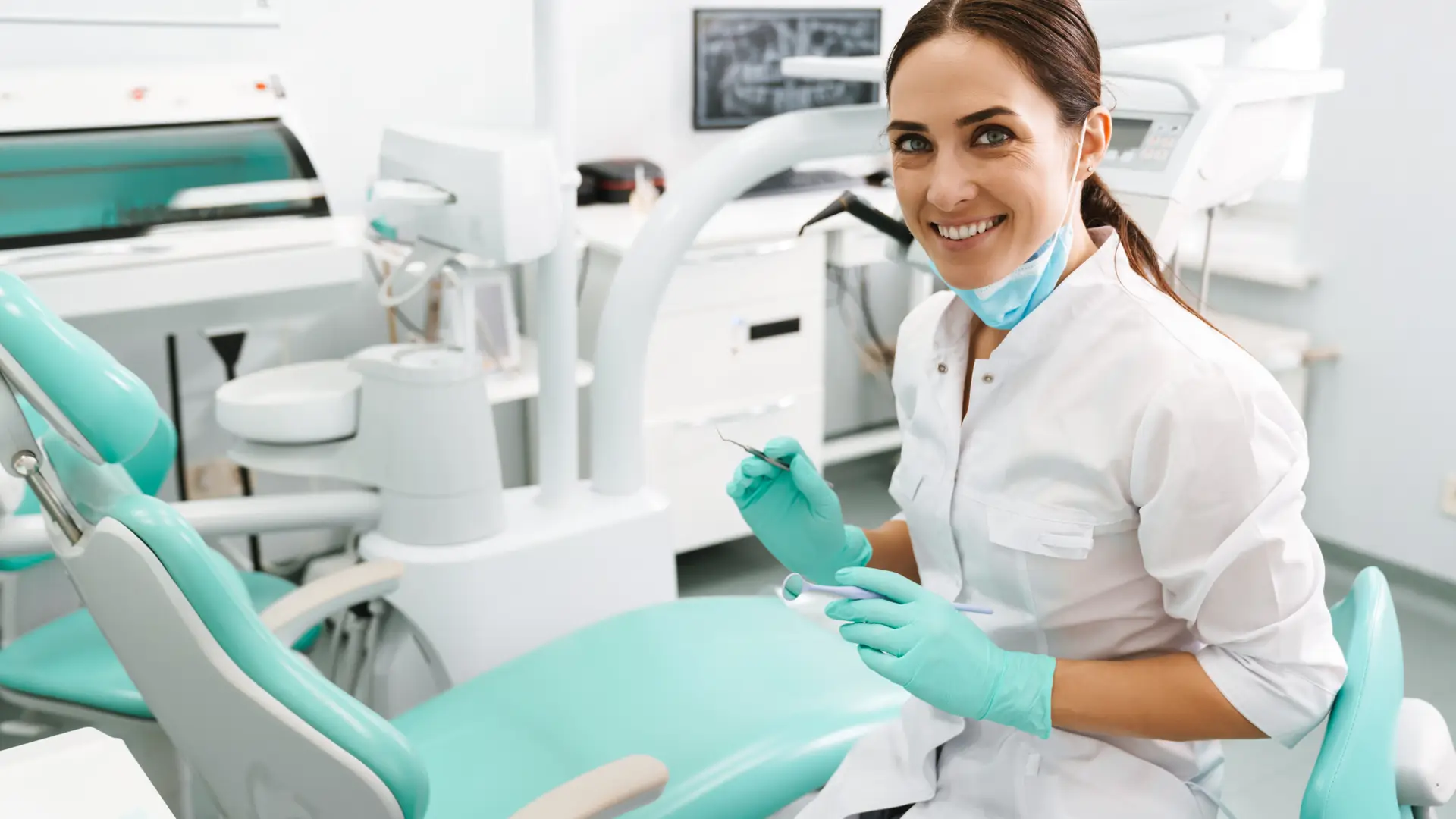 Una consulta de un medico dentista del cuadro medico de Helvetia
