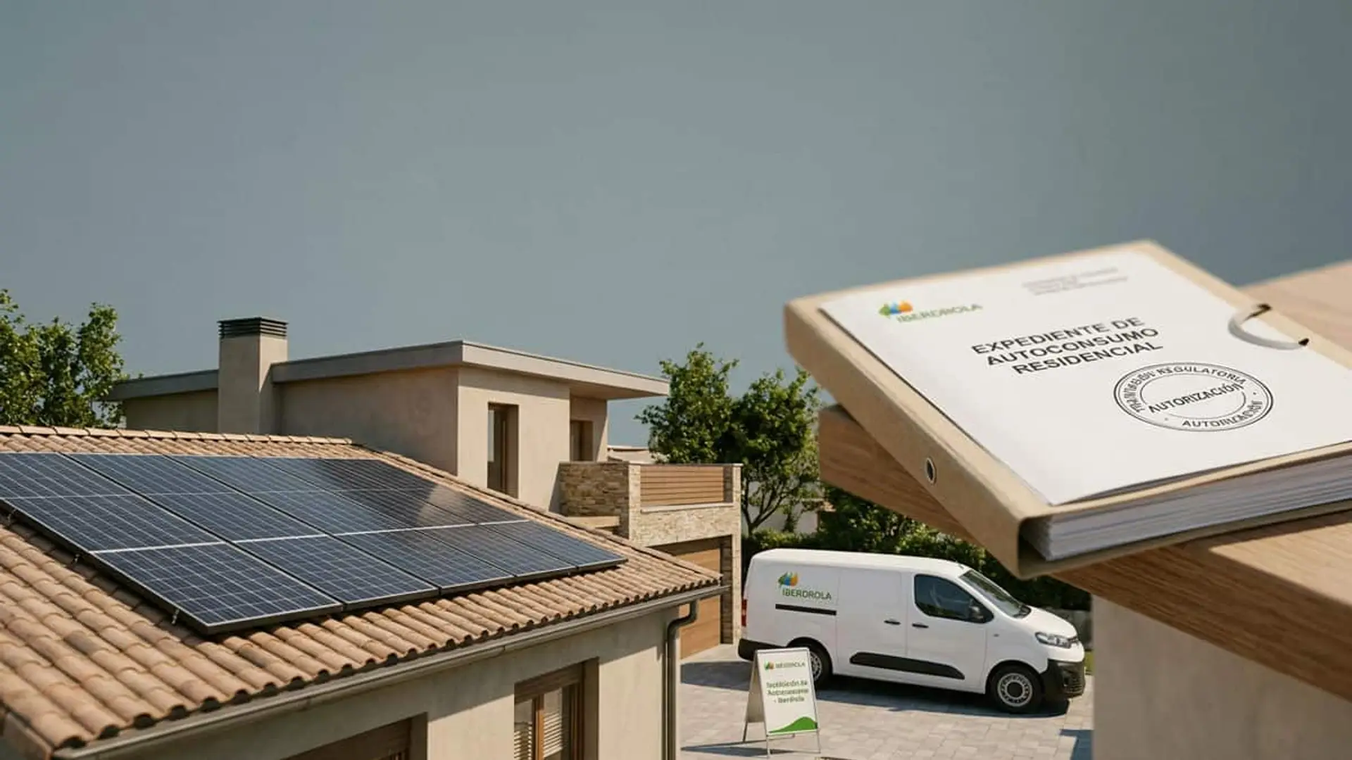 Vivienda con paneles solares, furgoneta de Iberdrola y expediente de autoconsumo residencial