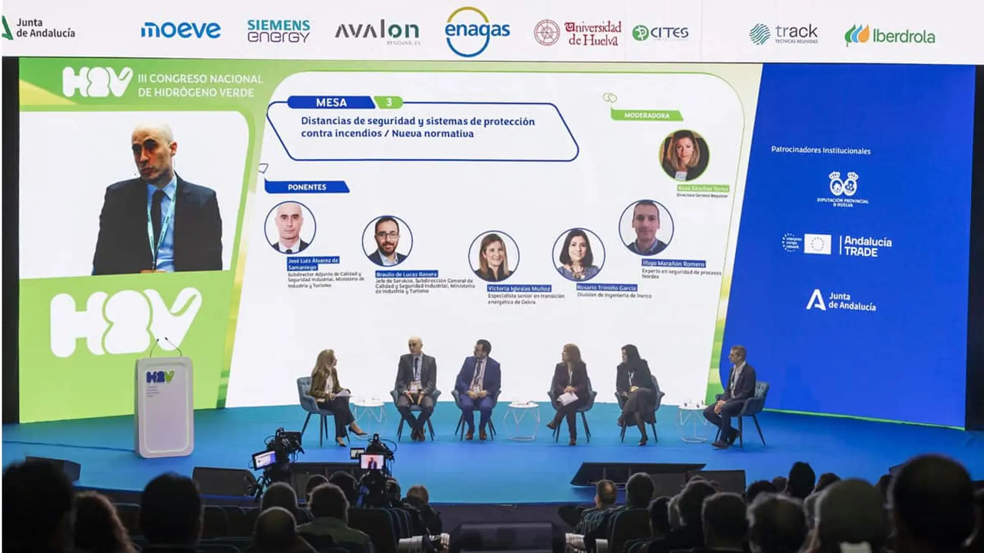 Panel de ponentes en el III Congreso Nacional de Hidrógeno Verde sobre seguridad y normativa industrial