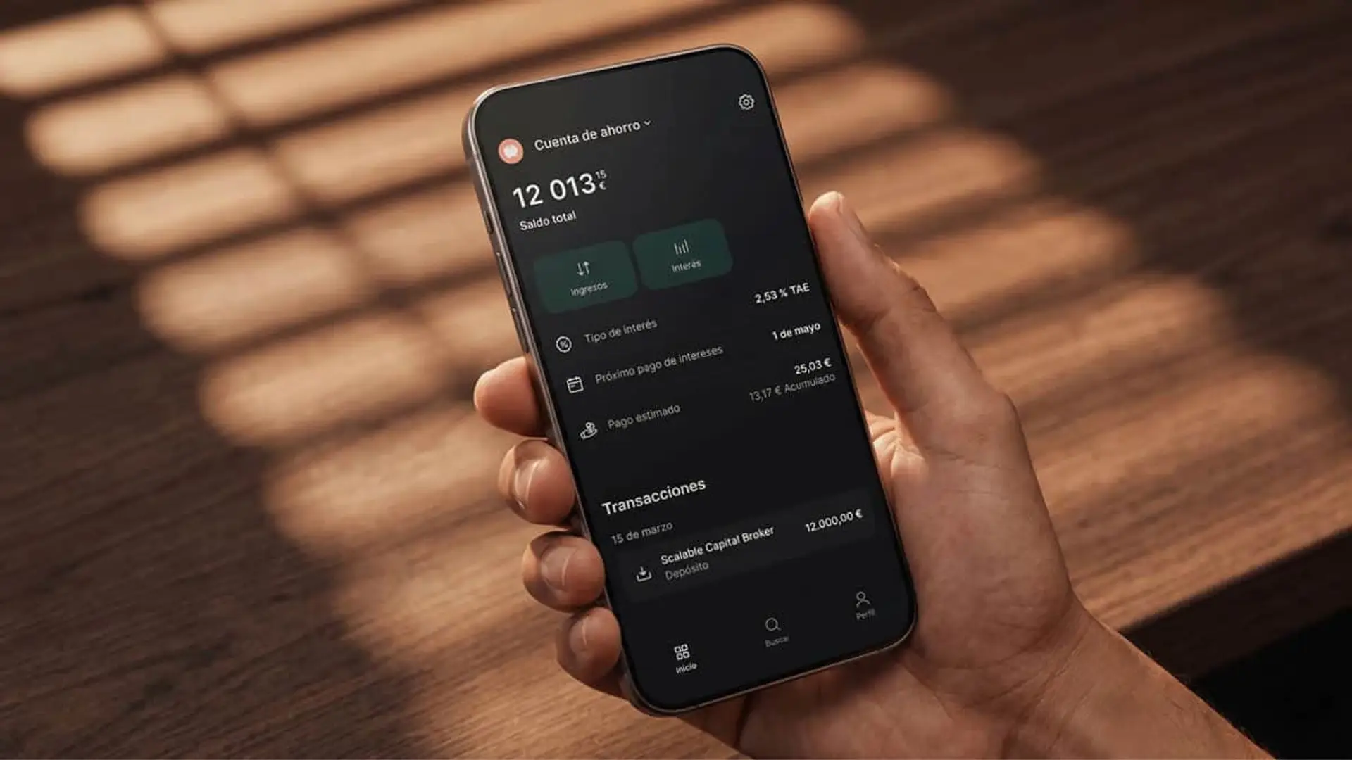 Pantalla de app de Scalable Capital mostrando cuenta de ahorro con saldo de 12.013 € y TAE del 2,53%