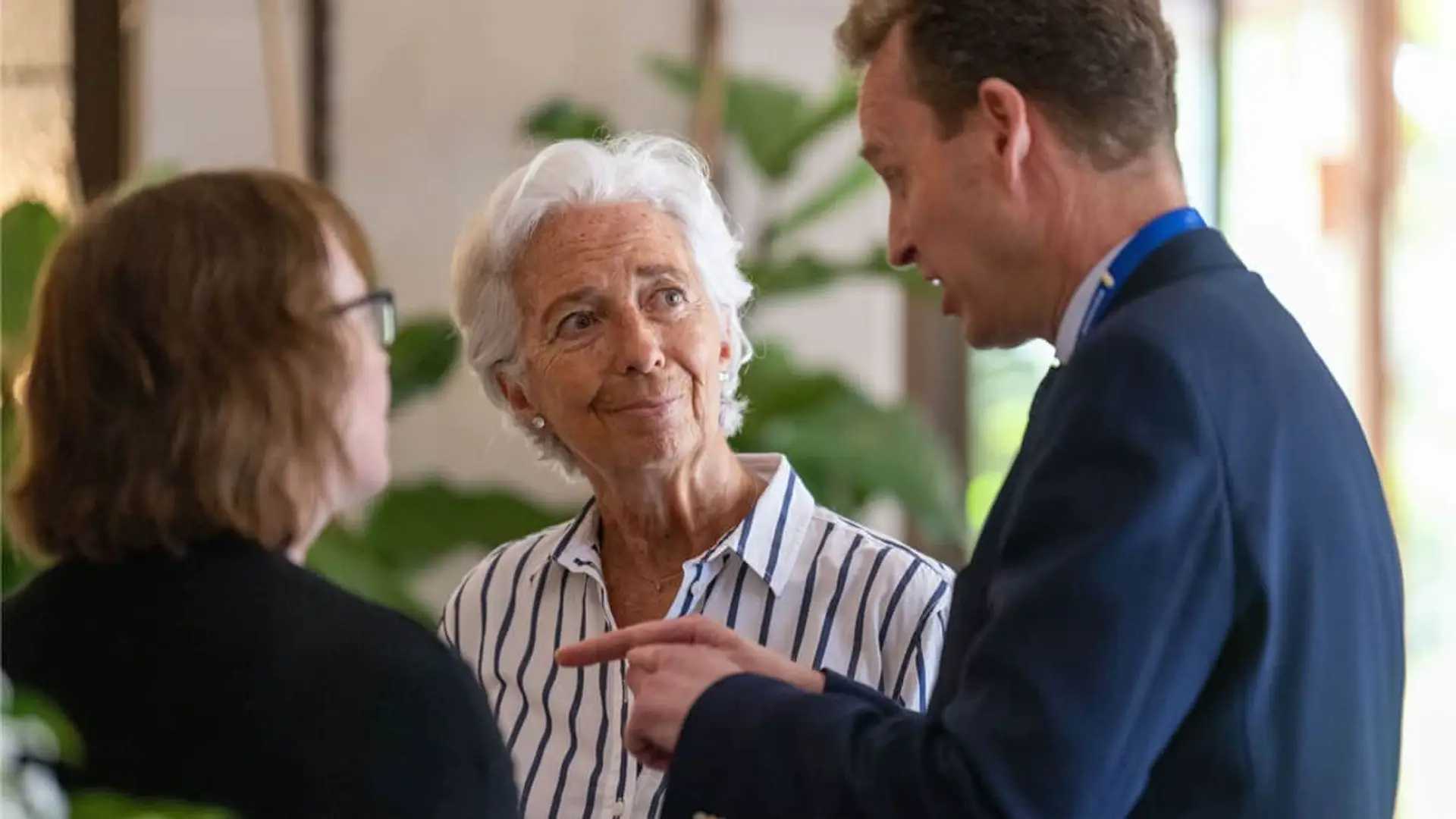 Christine Lagarde y Frank Elderson en el foro del Banco Central Europeo en Sintra.