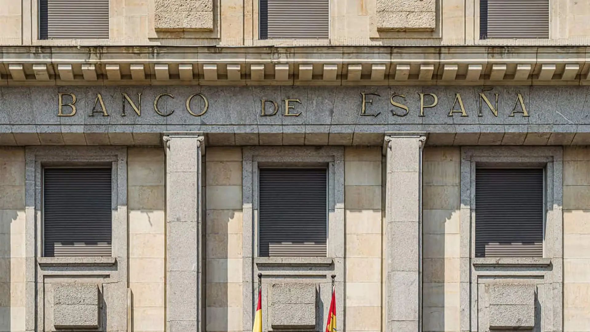 El Banco de España pone freno a la IA sin supervisión humana y pide a las entidades información sobre su uso Fachada principal del Banco de España en Valladolid