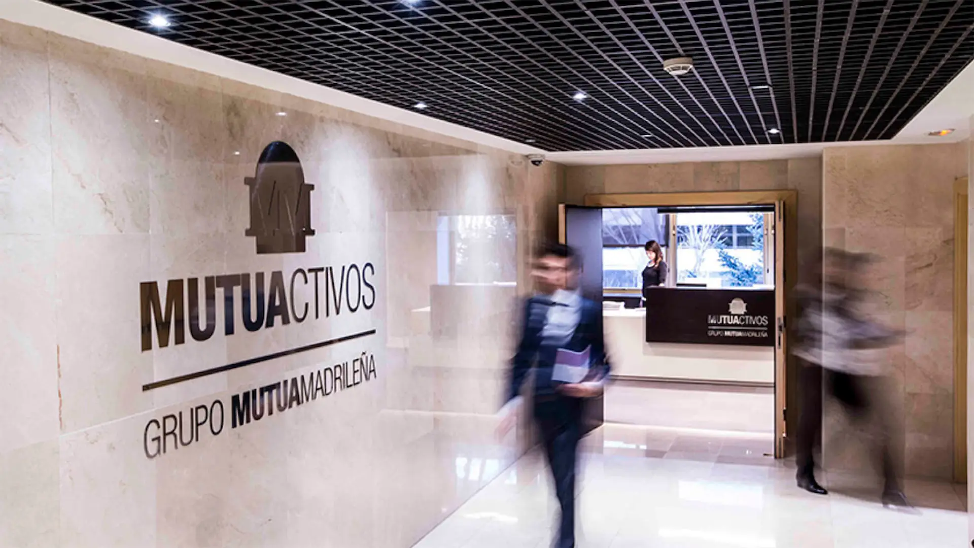 Mutua Madrileña lanza un fondo para competir con la hipoteca inversa Recepción de las oficinas de Mutuactivos, la gestora de fondos de inversión y planes de pensiones del Grupo Mutua Madrileña.