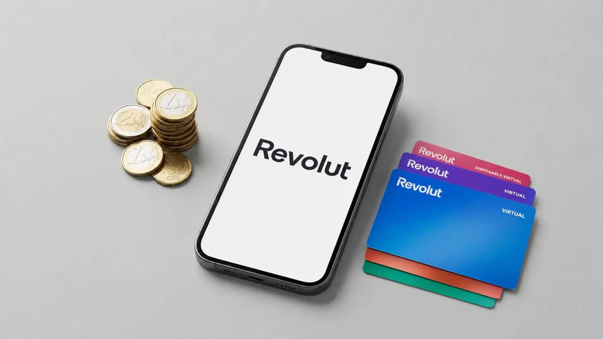 Revolut ya tiene la mejor cuenta remunerada del mercado: supera a Trade Republic y no pide nómina App Revolut en smartphone con tarjetas virtuales y monedas de euro para pagos digitales