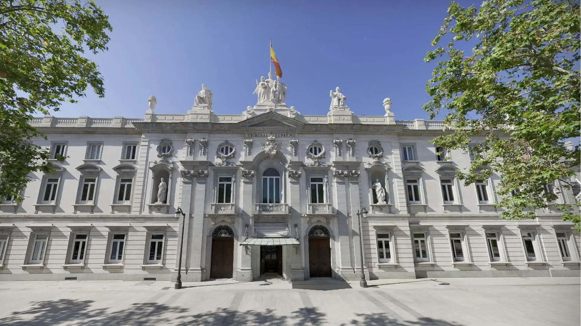El Supremo decidirá sobre la devolución del IRPH: un millón de hipotecas y hasta 44.000 millones en juego Fachada del Tribunal Supremo de España en Madrid, sede del poder judicial y símbolo de la justicia española.