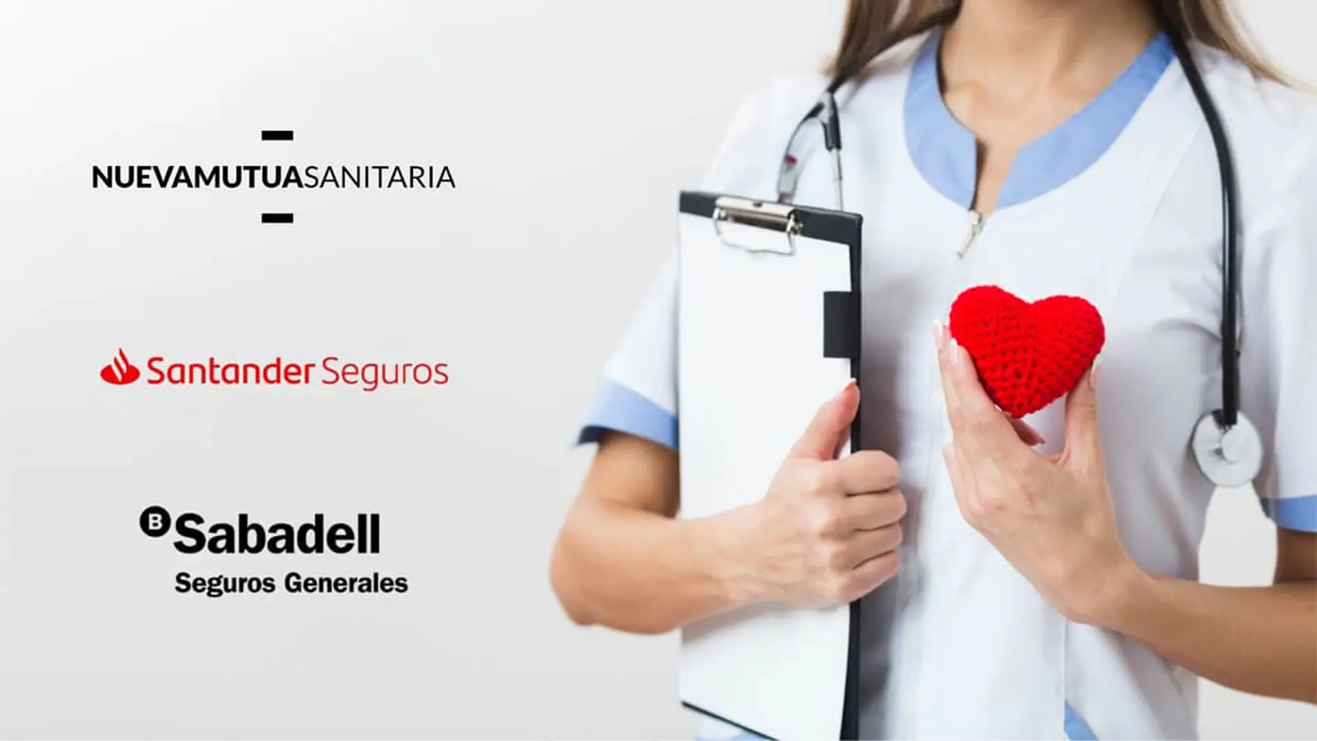 Nueva Mutua Sanitaria, Santander y BanSabadell lideran el crecimiento del seguro de salud hasta septiembre Doctora con un corazón y los logos de las aseguradoras Nueva Mutua Sanitaria, Santander Seguros y Sabadell.
