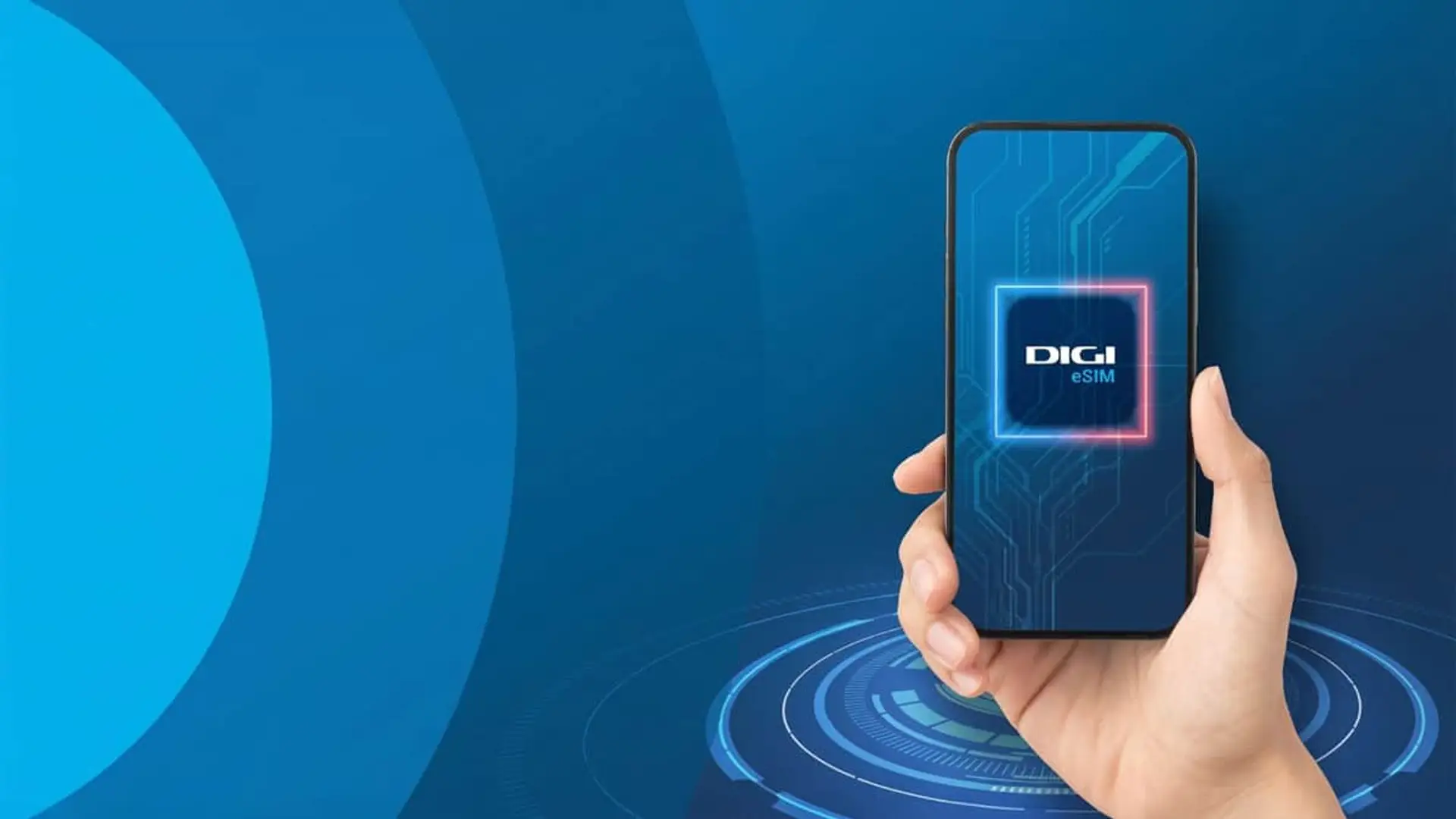 La eSIM de DIGI da el salto a 214 móviles: iPhone 17, Galaxy Z Fold 7 y todos los modelos compatibles Mano sujetando un smartphone con la tarjeta virtual DIGI eSIM sobre un fondo tecnológico azul.