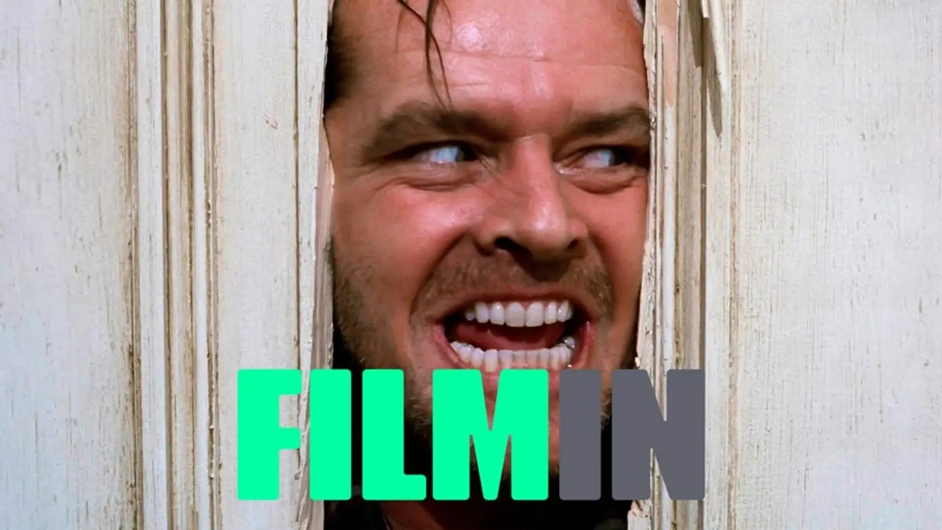 Escena icónica de El Resplandor de Kubrik con el logo de Filmin sobreimpreso.