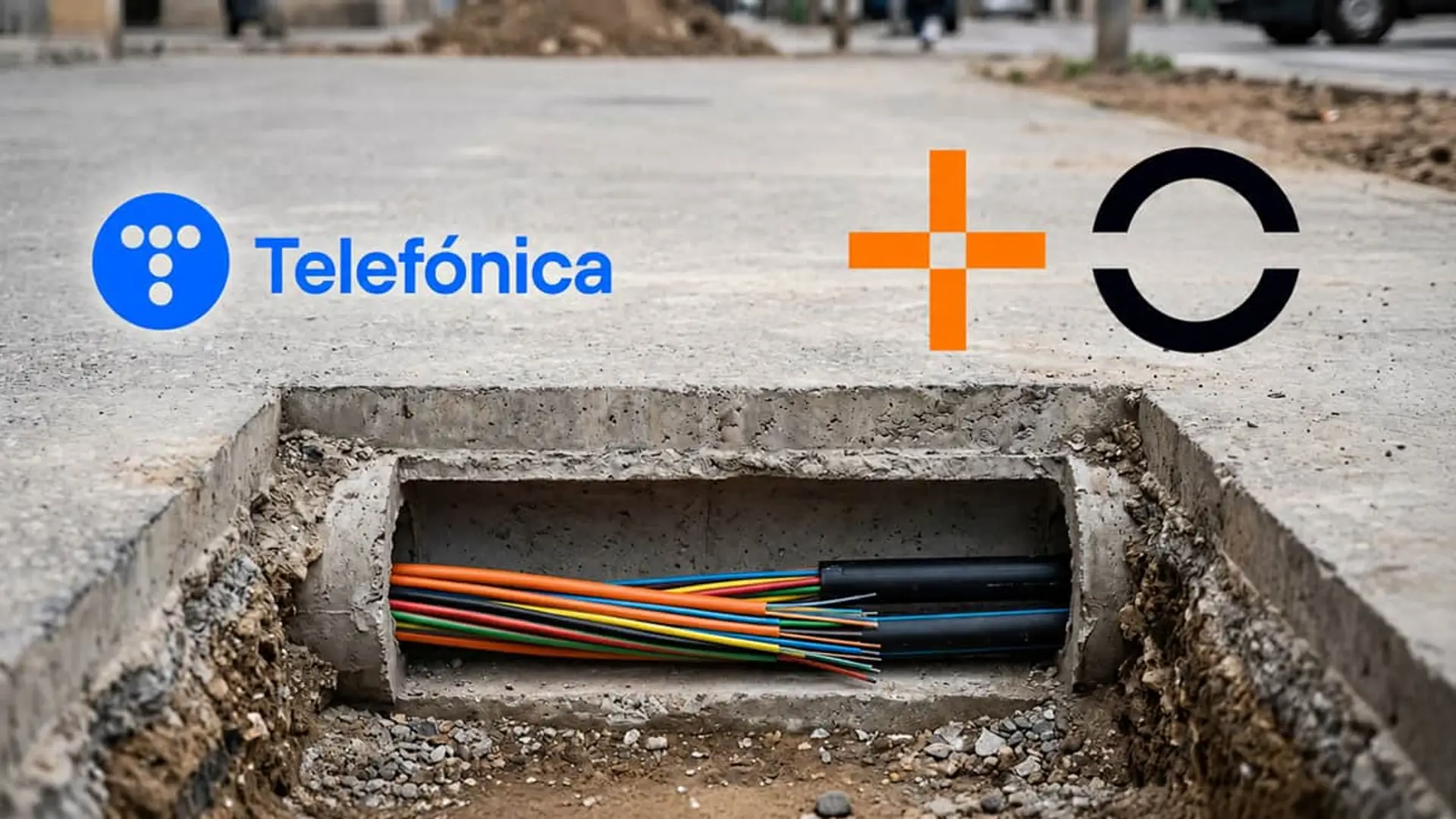 Fibra óptica de Telefónica y MasOrange en canalización subterránea urbana