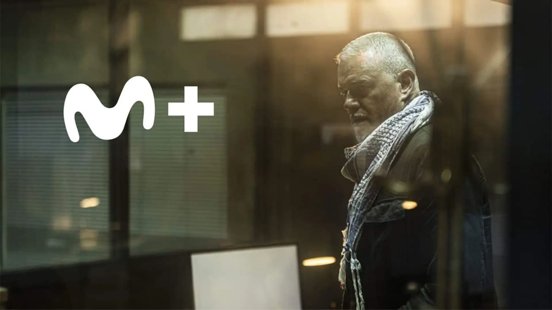 Los estrenos de series de Movistar Plus+ en abril: del secuestro de Quini a Los Javis y Kabul con Eric Dane Eric Dane en una escena de la serie Kabul, con el logo de Movistar Plus+.