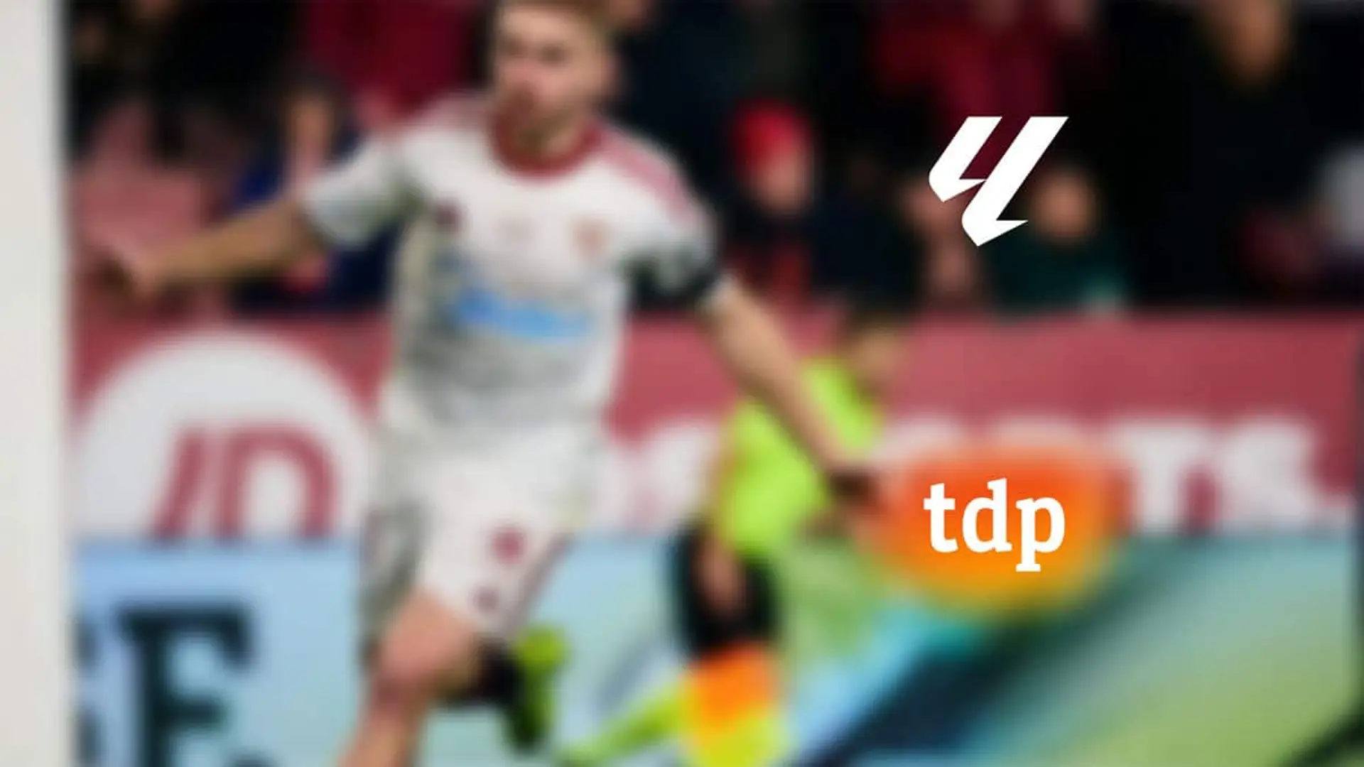 Teledeporte emitirá LaLiga en abierto en TDT también los sábados: estos son los próximos partidos Un jugador del Sevilla celebra un gol con los logos de LaLiga y Teledeporte superpuestos en la imagen.