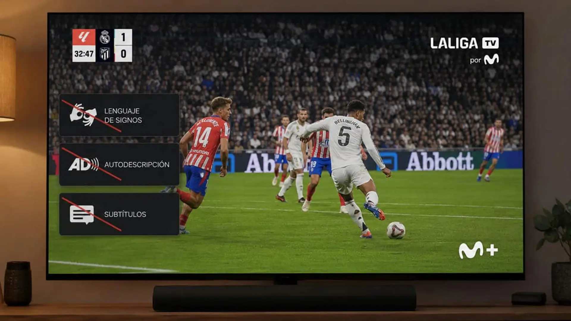 Televisor con un partido entre Real Madrid y Atlético de Madrid en LaLiga TV por Movistar y opciones de accesibilidad desactivadas