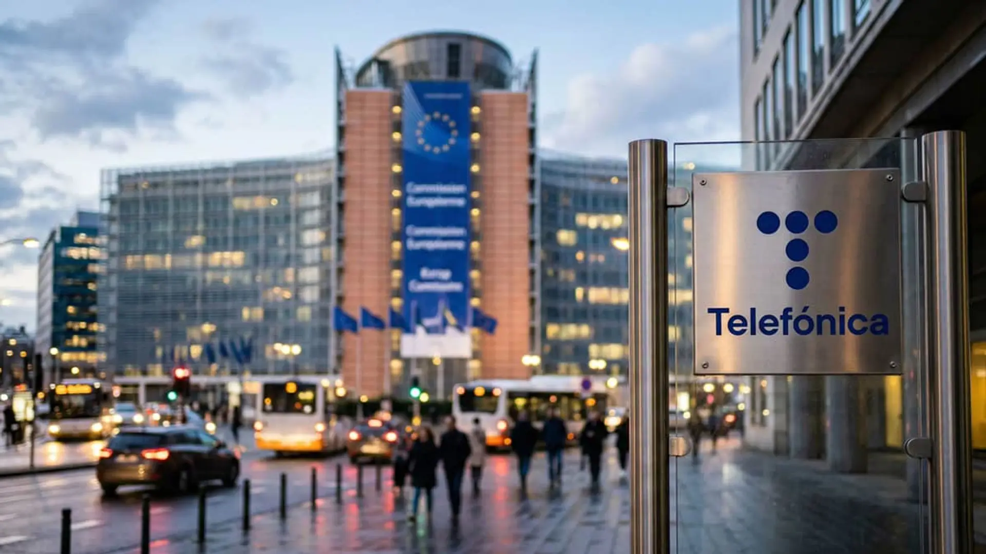 Sede de Telefónica frente a la Comisión Europea en Bruselas al atardecer