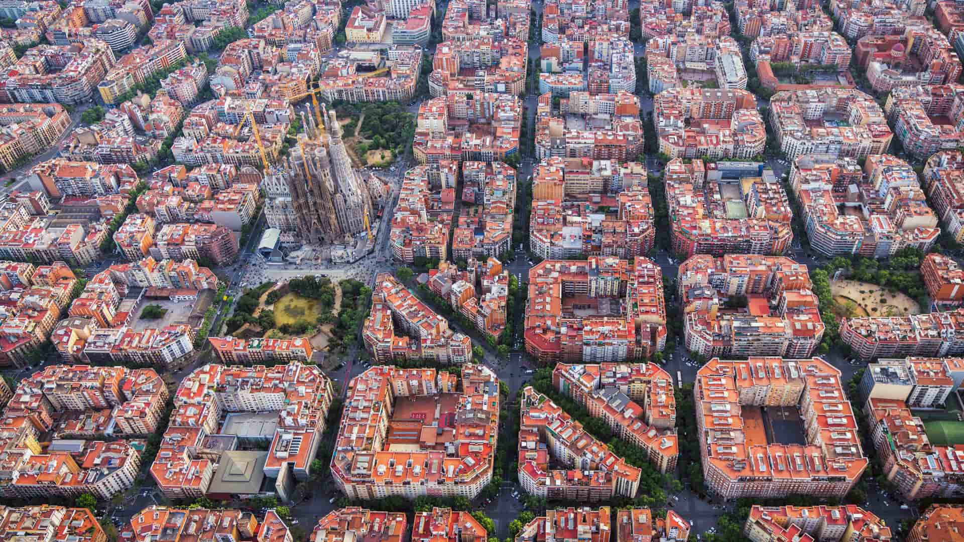 Tener internet en Barcelona con eSIM y otras opciones | Junio 2023