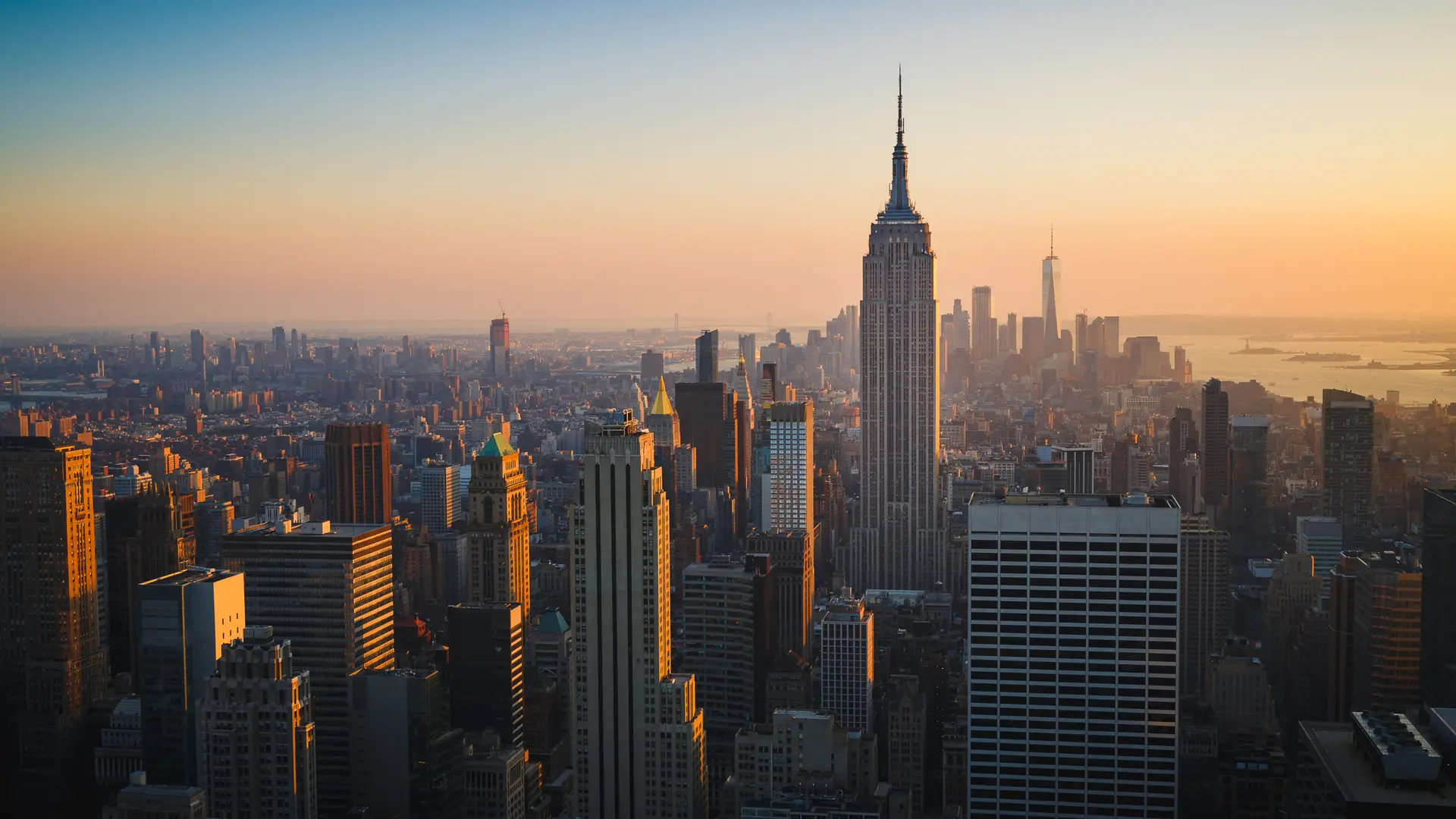 Skyline de la ciudad de Nueva York para representar las tarifas internacionales de internet allí Skyline de la ciudad de Nueva York para representar las tarifas internacionales de internet allí