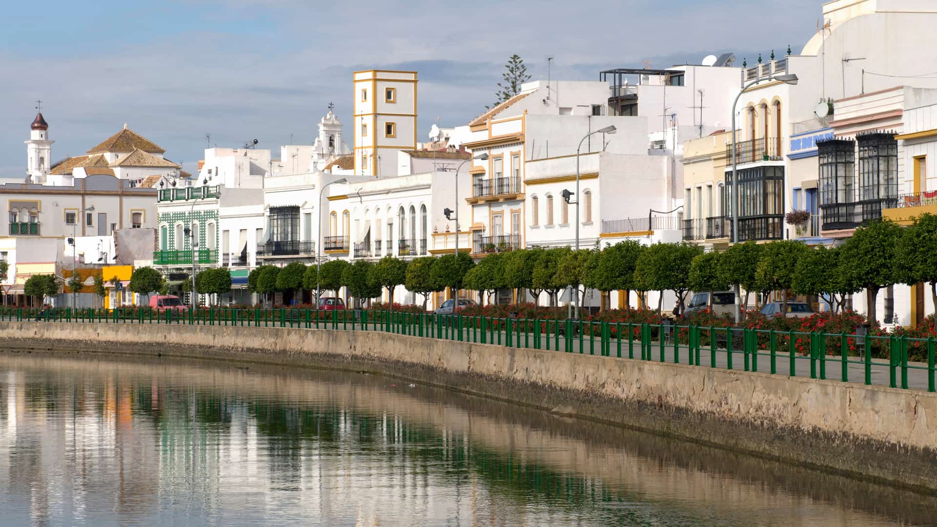 Cómo contratar MásMóvil en Huelva para ahorrar: tiendas y cobertura