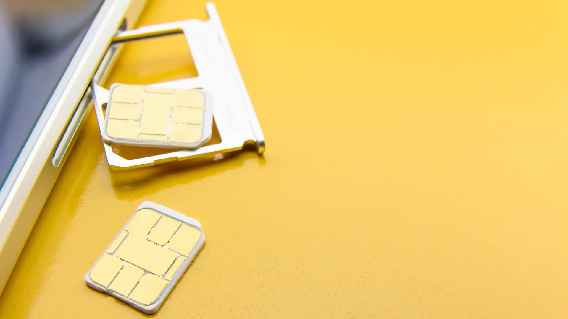 Adaptador de tarjeta sim de smartphone representa multisim másmovil Adaptador de tarjeta sim de smartphone representa multisim másmovil